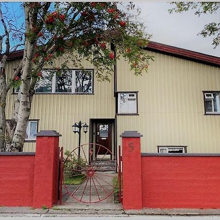 Akureyri Center Rooms Экстерьер фото